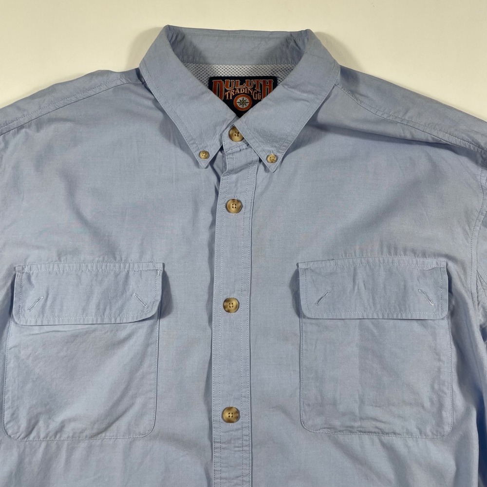 Duluth Trading Co Button Down Shirt Mens XL Short Sleeve Bamboo Blend Light Blue
